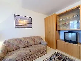 Lägenhet Roger-2 By Interhome
