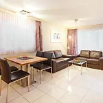 Roger-2 By Interhome Apartamento Zermatt